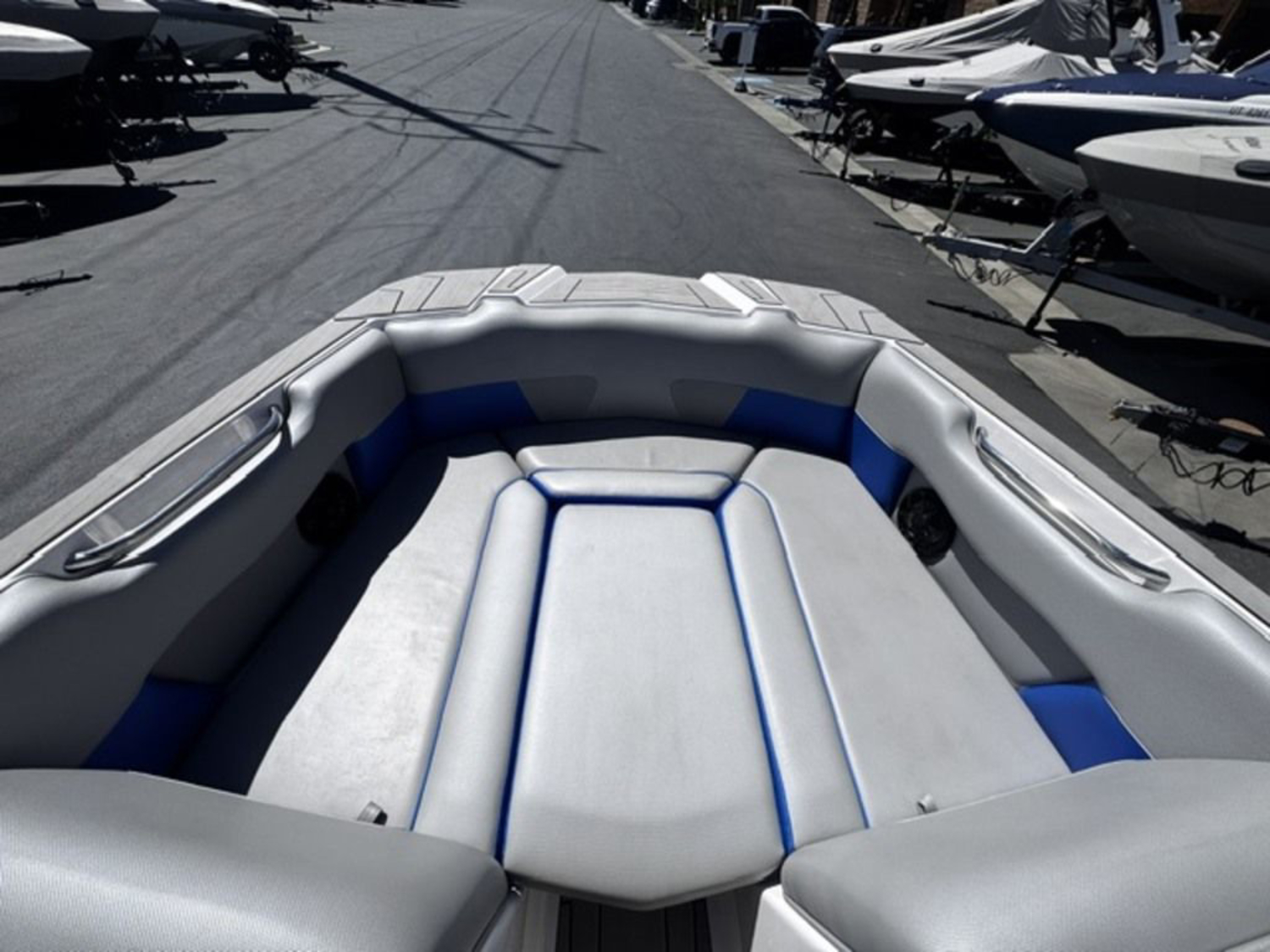 2020 MOOMBA Max