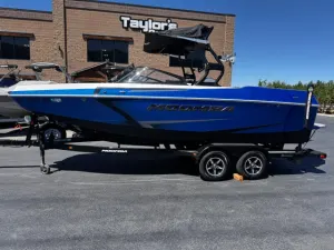 2020-moomba-max-138640-image1