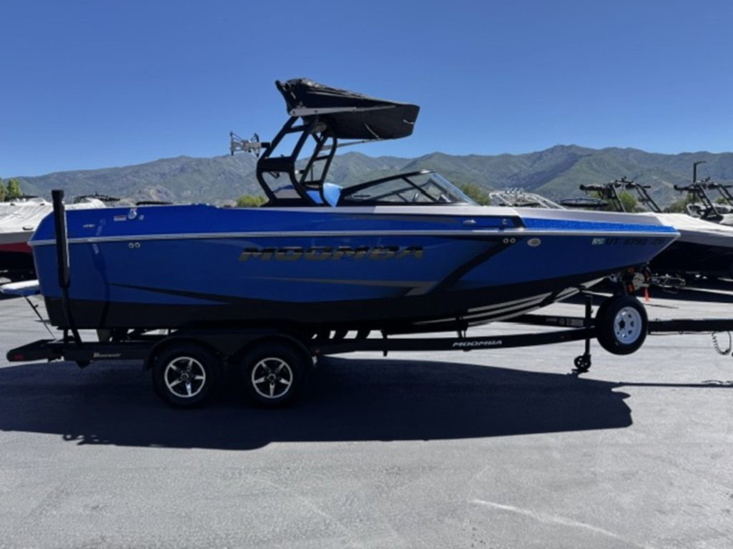 2020 MOOMBA Max