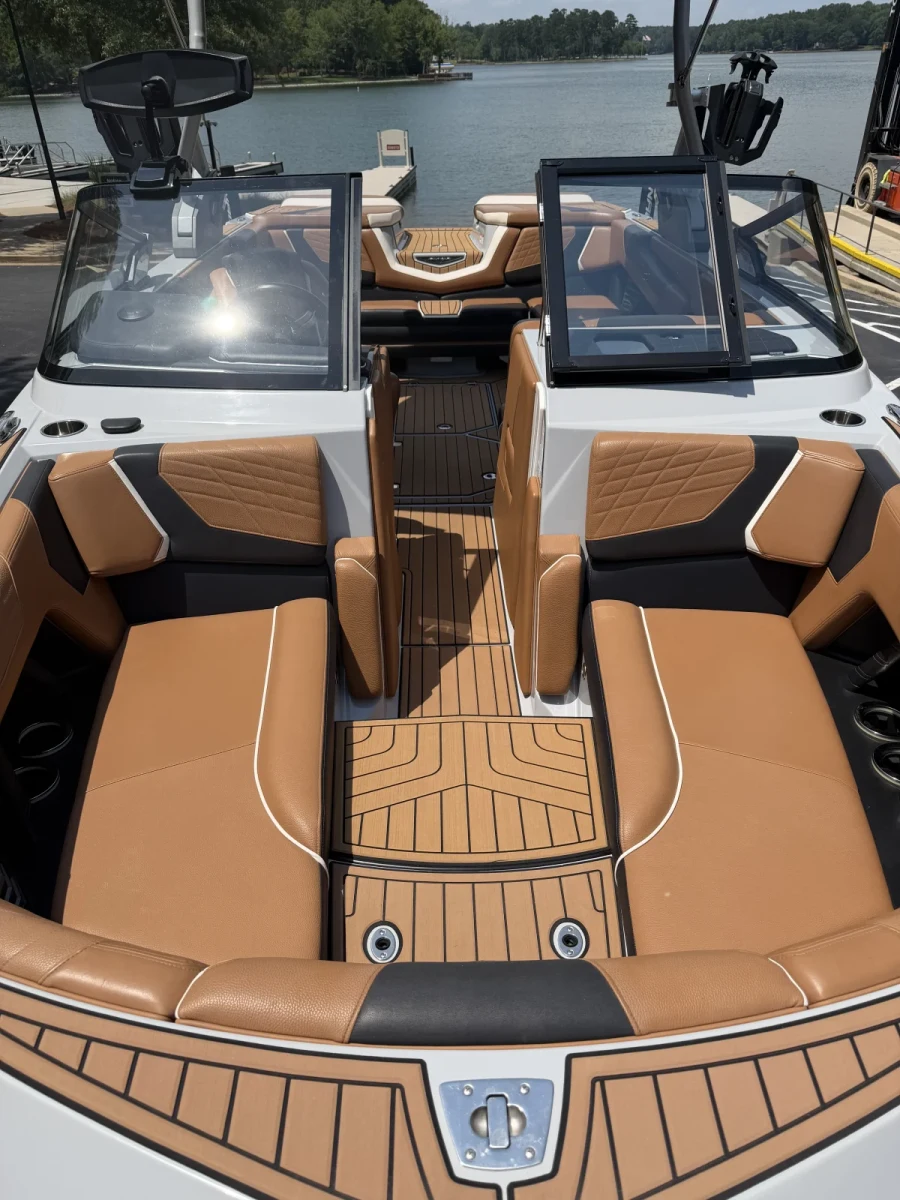 2021-nautique-g23-138642-image6.webp