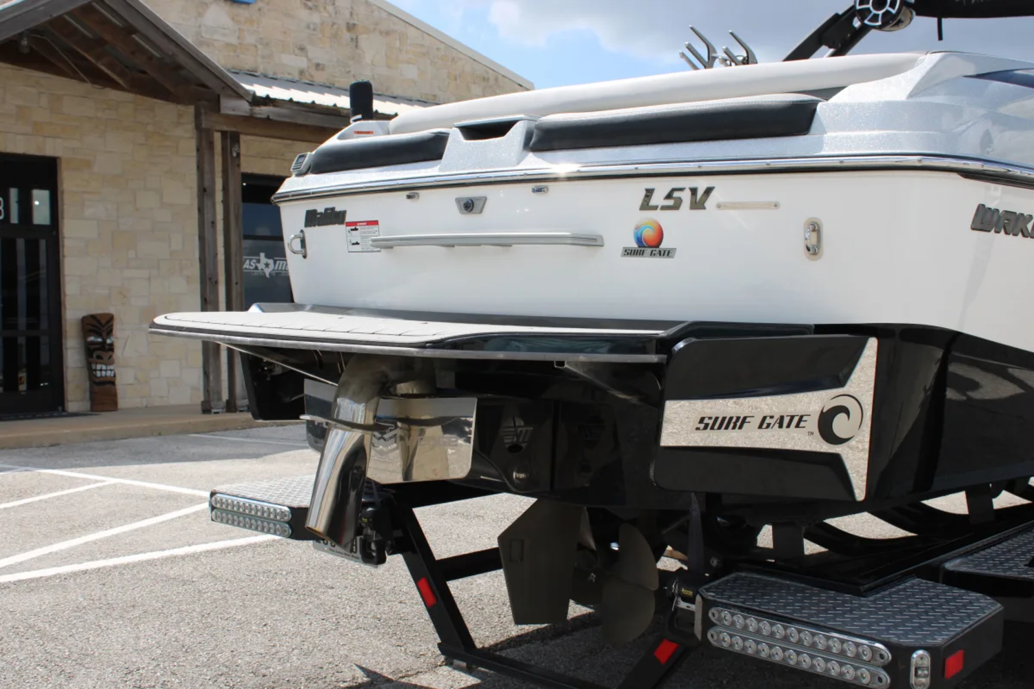 2018 Malibu 25 LSV