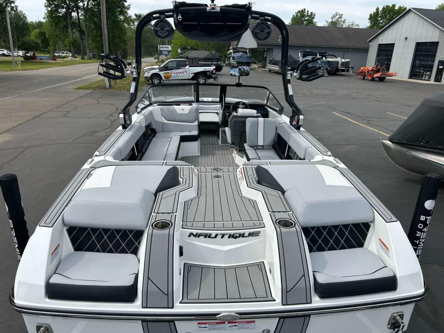 2021 Nautique GS24