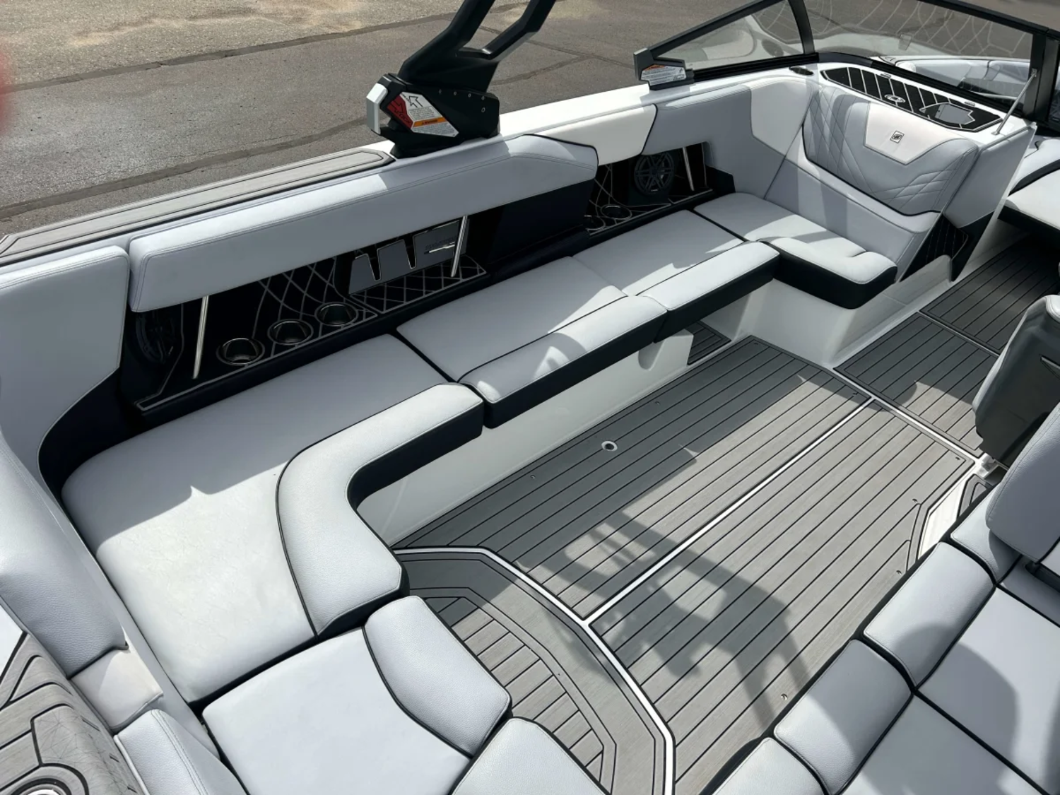 2021 Nautique GS24