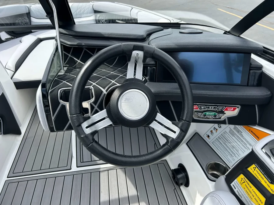 2021-nautique-gs24-138665-image5.webp