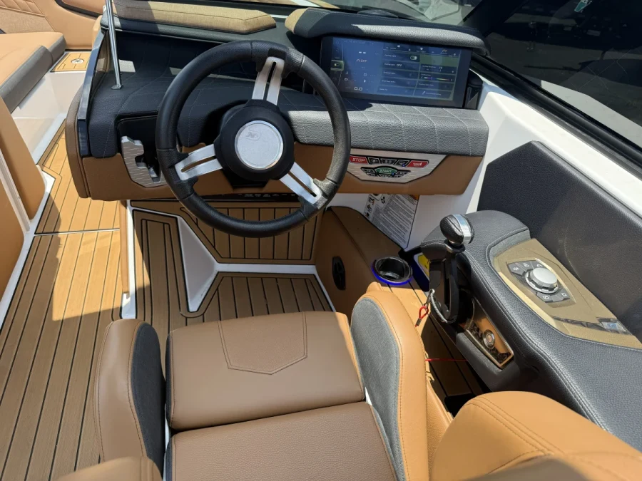 2023-nautique-g23-138680-image3.webp