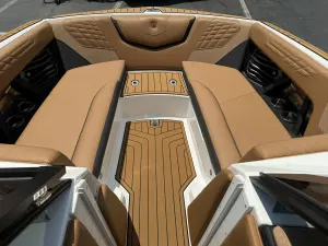 2023-nautique-g23-138680-image5.webp