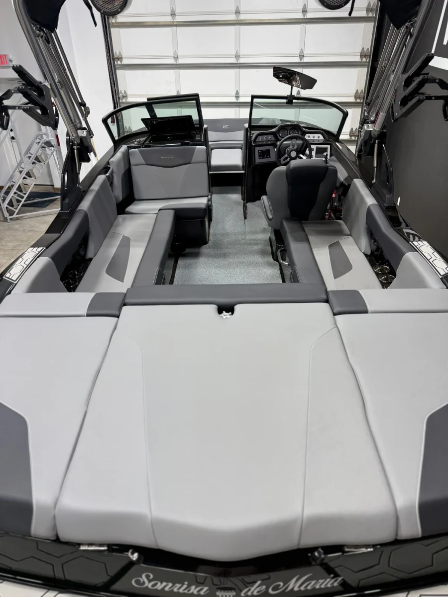 2023-mastercraft-nxt22-138684-image8.webp