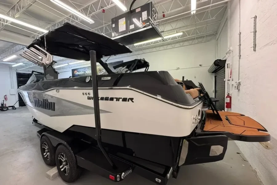 2026-malibu-wakesetter-25-lsv-138685-image3.webp