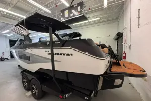2026-malibu-wakesetter-25-lsv-138685-image3.webp