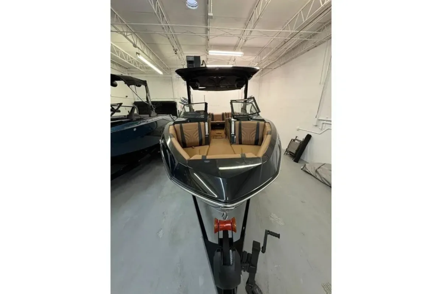 Malibu 25 LSV 2026