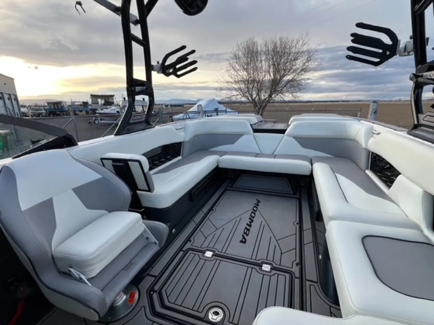 2022 Moomba Boats Mojo