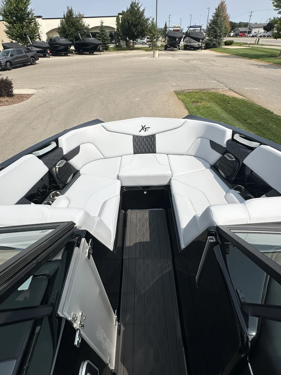 2026-mastercraft-xt22-138753-image19