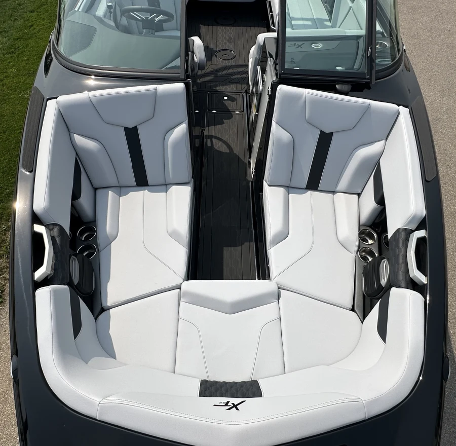 2026-mastercraft-xt22-138753-image20