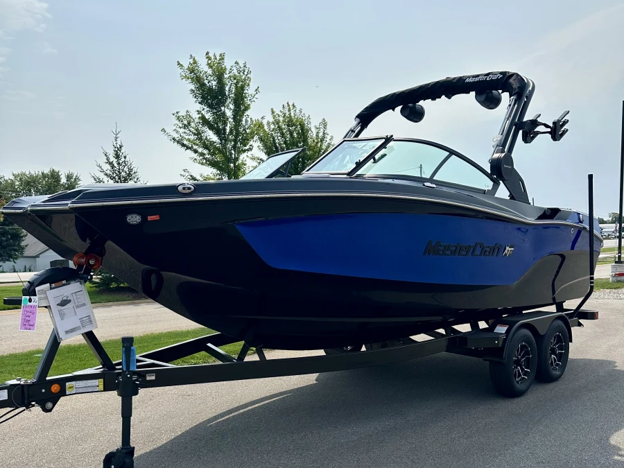 2026-mastercraft-xt22-138753-image6