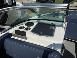 2018-mastercraft-xt25-138760-image12