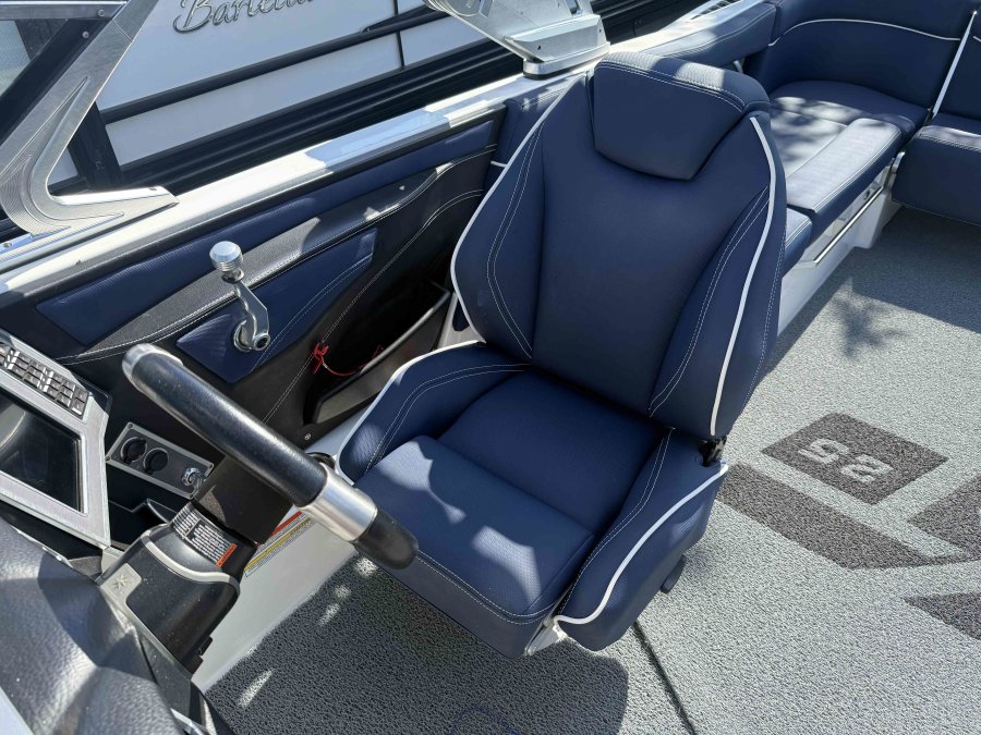 2018-mastercraft-xt25-138760-image14