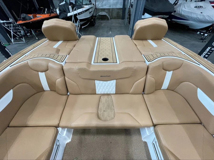 2022-mastercraft-xt24-139925-image14