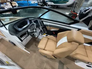 2022 MasterCraft XT24 Icon