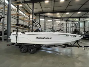 2022-mastercraft-xt24-139925-image1