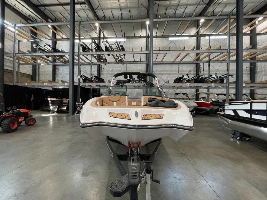 2022-mastercraft-xt24-139925-image3