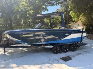 2022-nautique-g23-138812-image0.webp