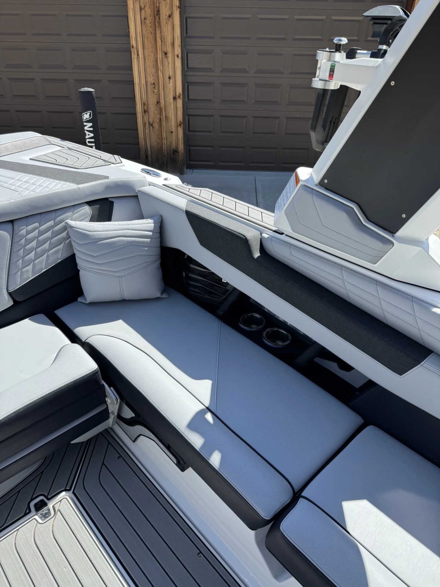 2024 Nautique G23 with Supercharged ZZ8S