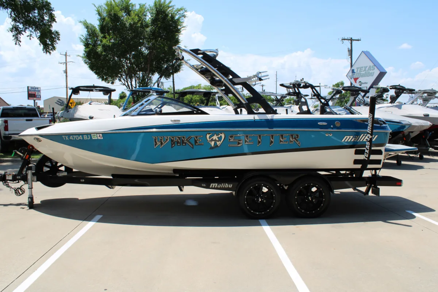 2011 Malibu 23 LSV