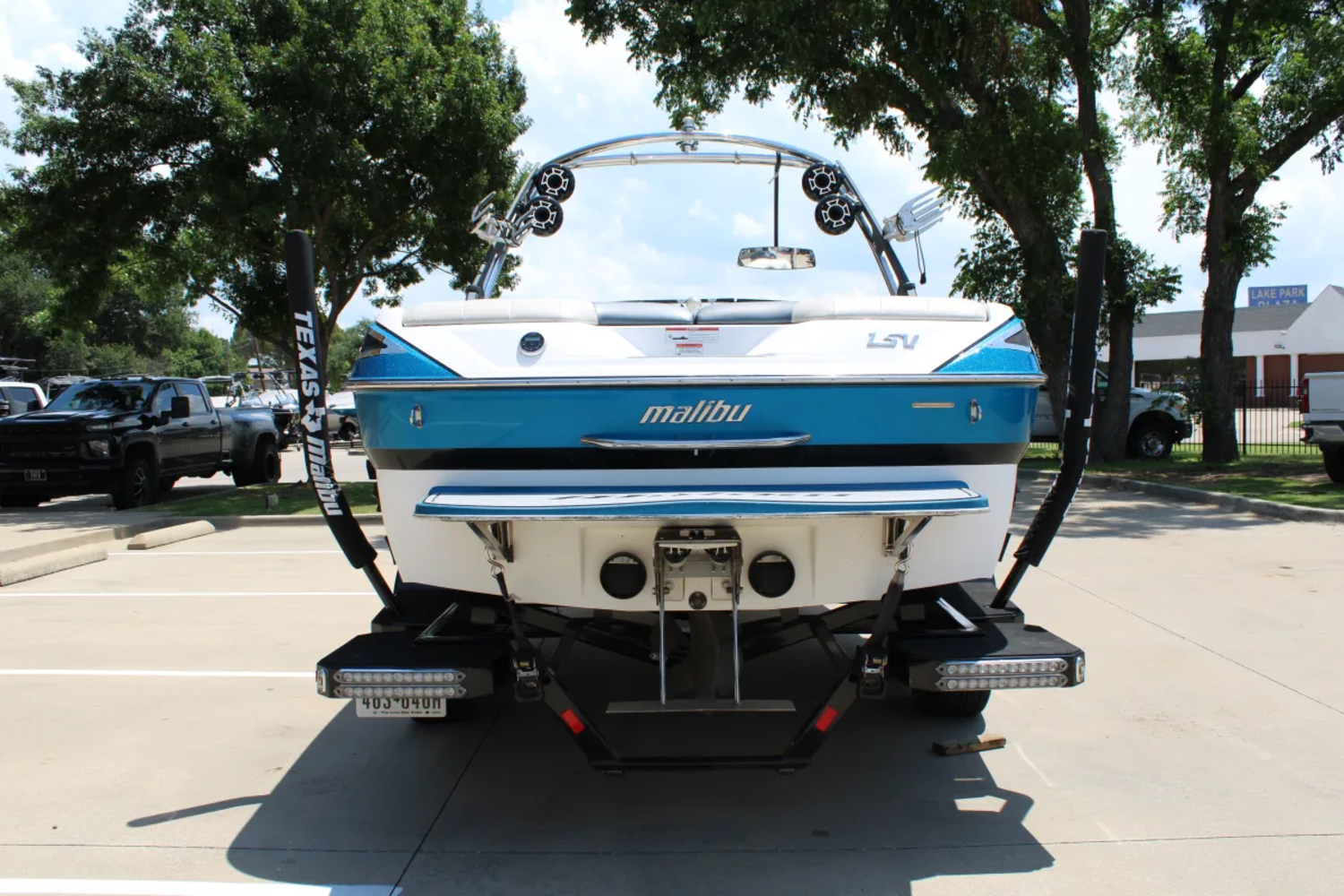 2011 Malibu 23 LSV