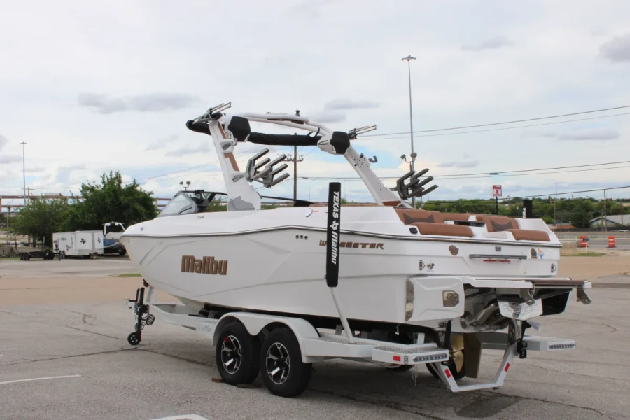 2026-malibu-wakesetter-23-lsv-138856-image5.webp
