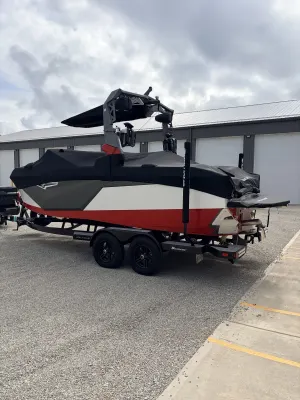 2023-nautique-s21-138861-image1.webp