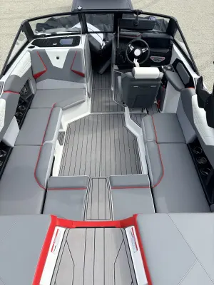 2023-nautique-s21-138861-image3.webp