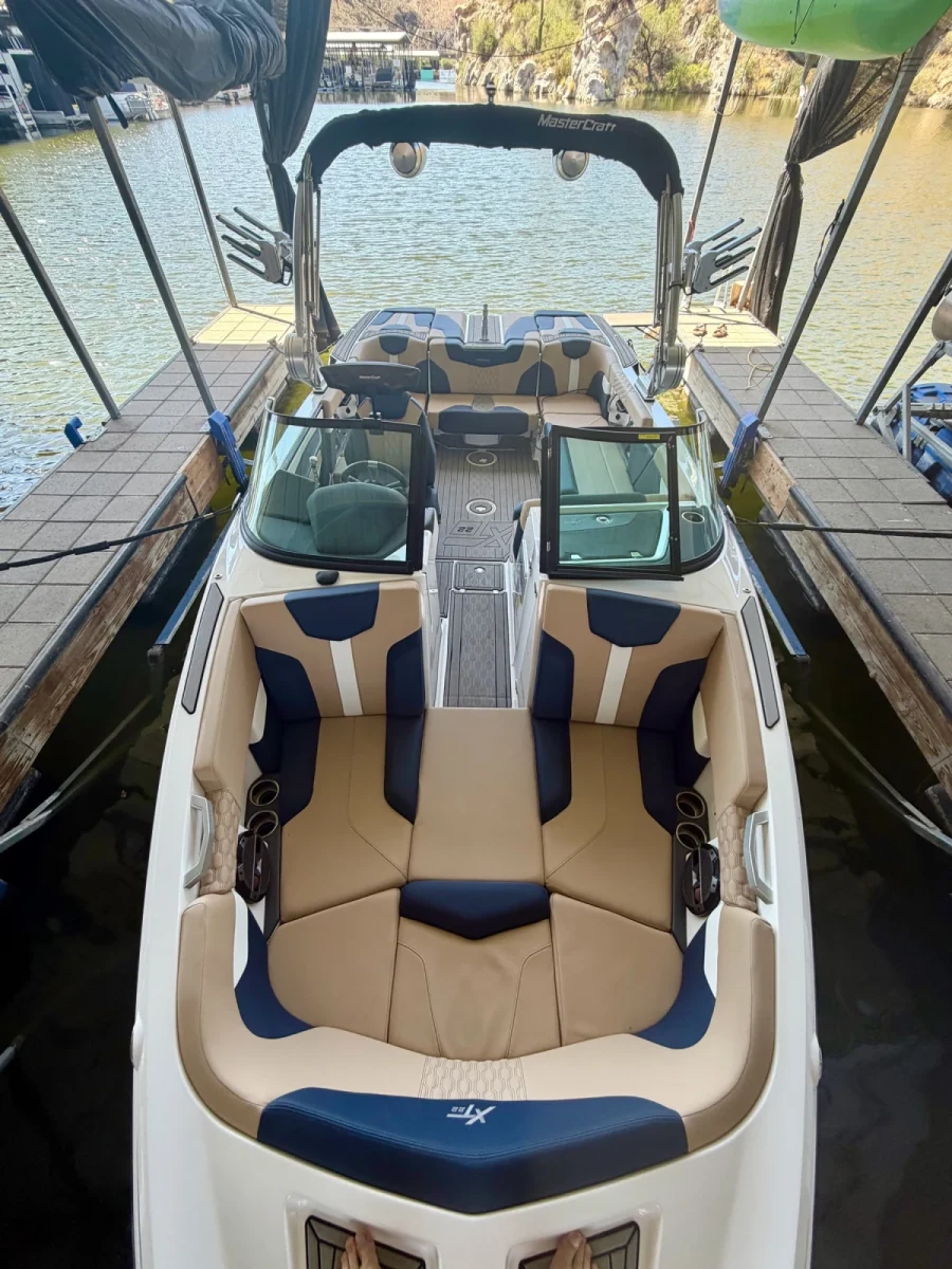 2022-mastercraft-xt22-138869-image5.webp