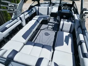 2025-malibu-wakesetter-25-lsv-138881-image12.webp