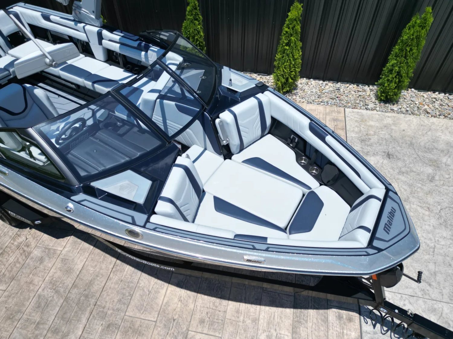 2025 Malibu Wakesetter 25 LSV