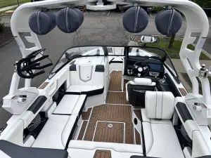 2020-nautique-g21-138884-image4.webp