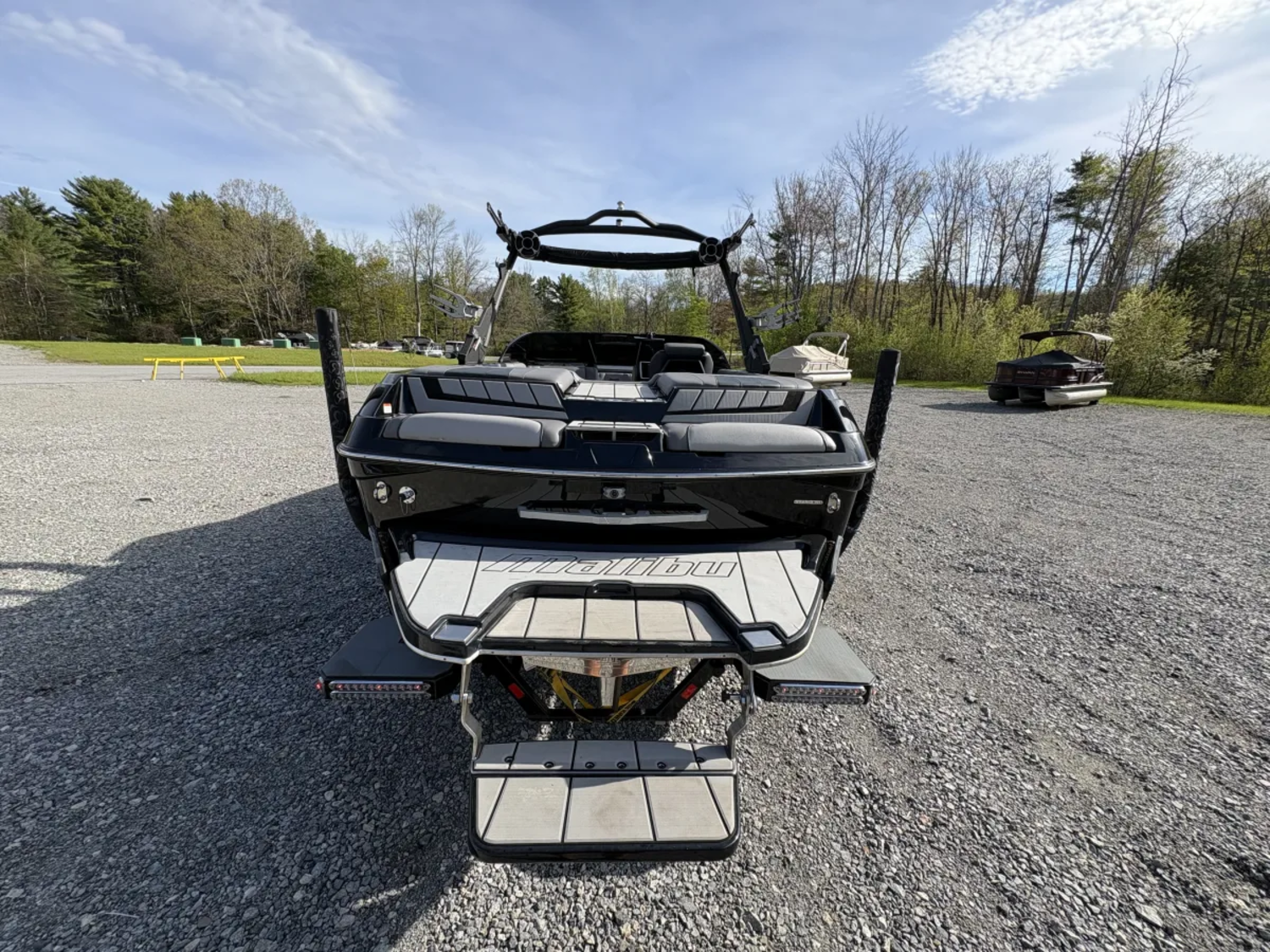 2021 Malibu MXZ 23 wakesetter (230 hours)
