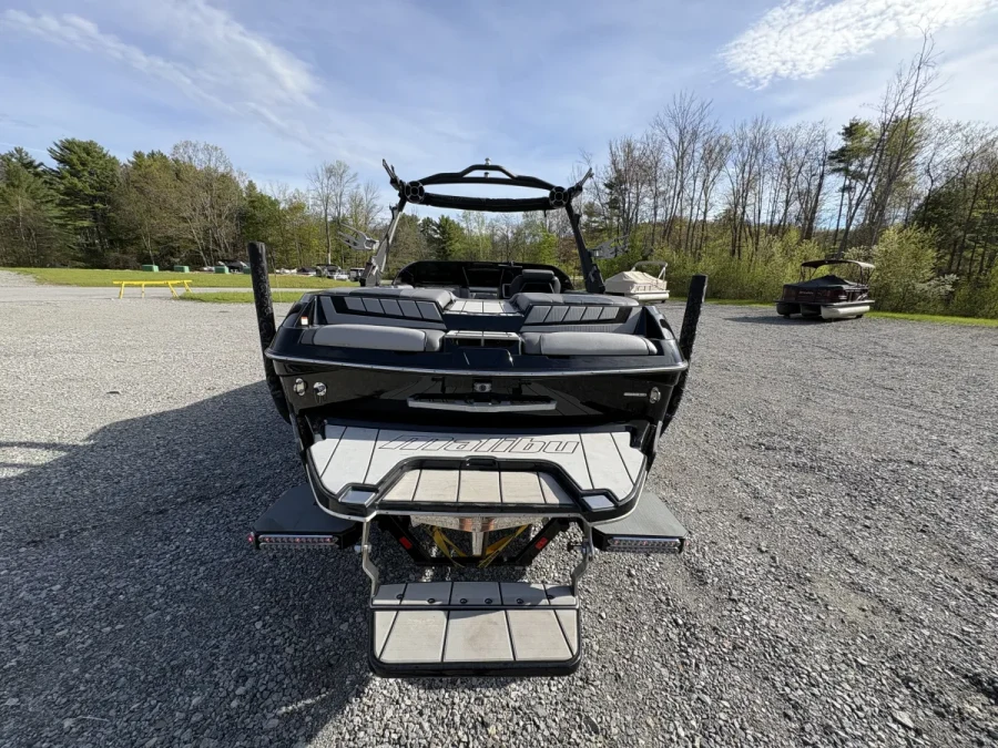 2021-malibu--wakesetter-23-mxz-138894-image1.webp