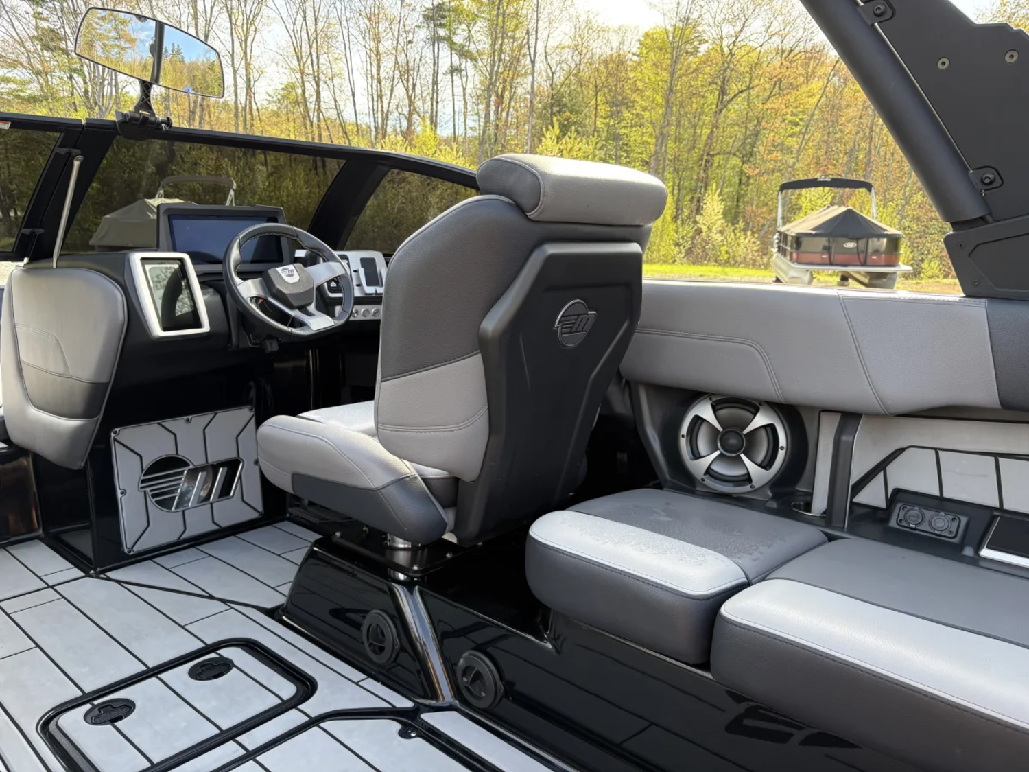 2021 Malibu MXZ 23 wakesetter (230 hours)