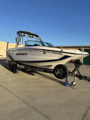 2021-mastercraft-xt22-138900-image0.webp