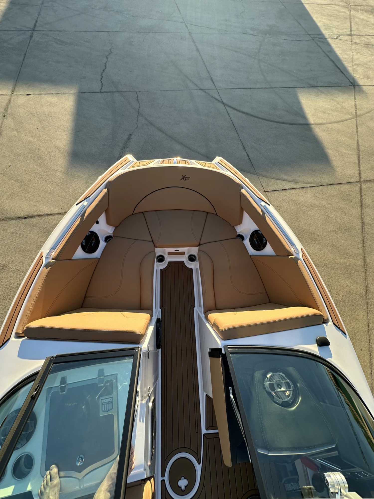 2021 Mastercraft XT22 - Excellent Condition Low Hours
