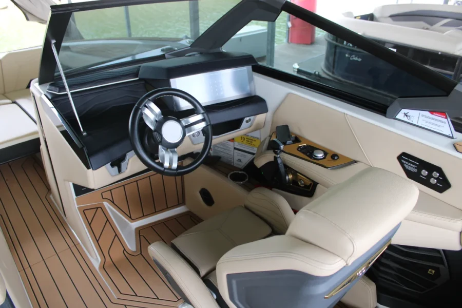 2025-nautique-g25-138901-image4.webp
