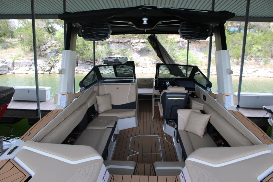 2025-nautique-g25-138901-image8.webp
