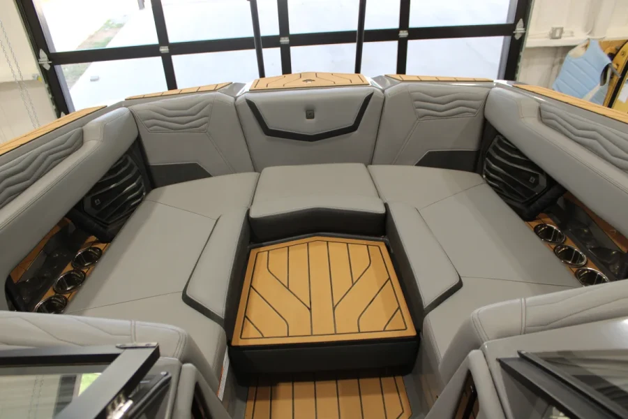 2025-nautique-g23-138914-image2.webp