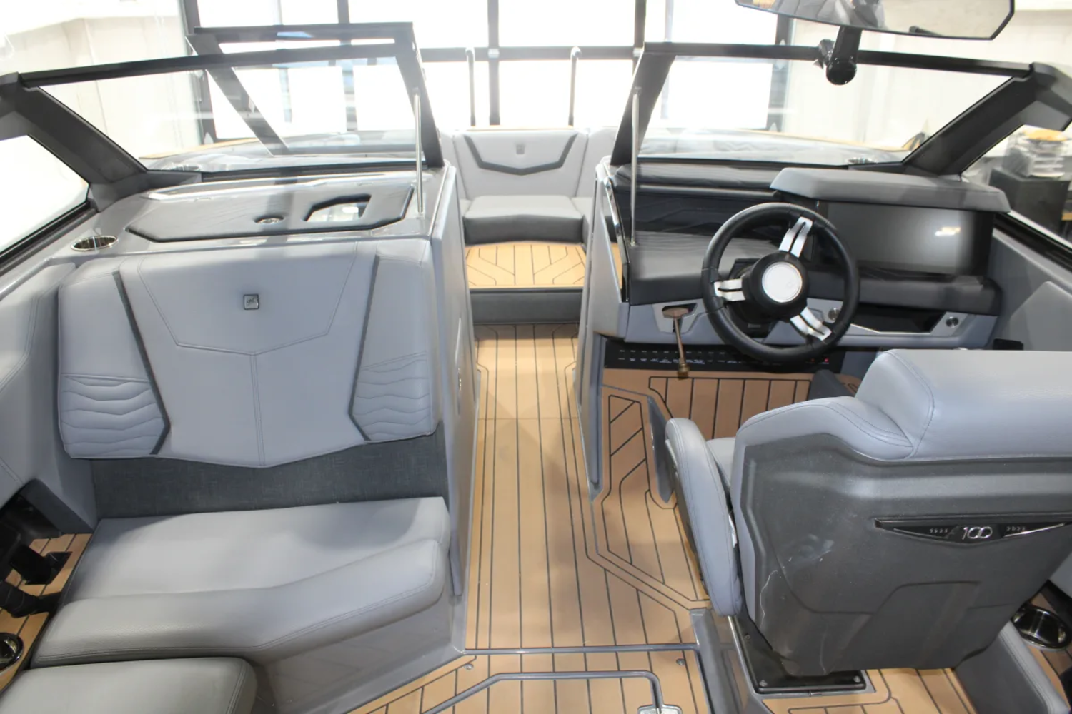 2025 Nautique G23