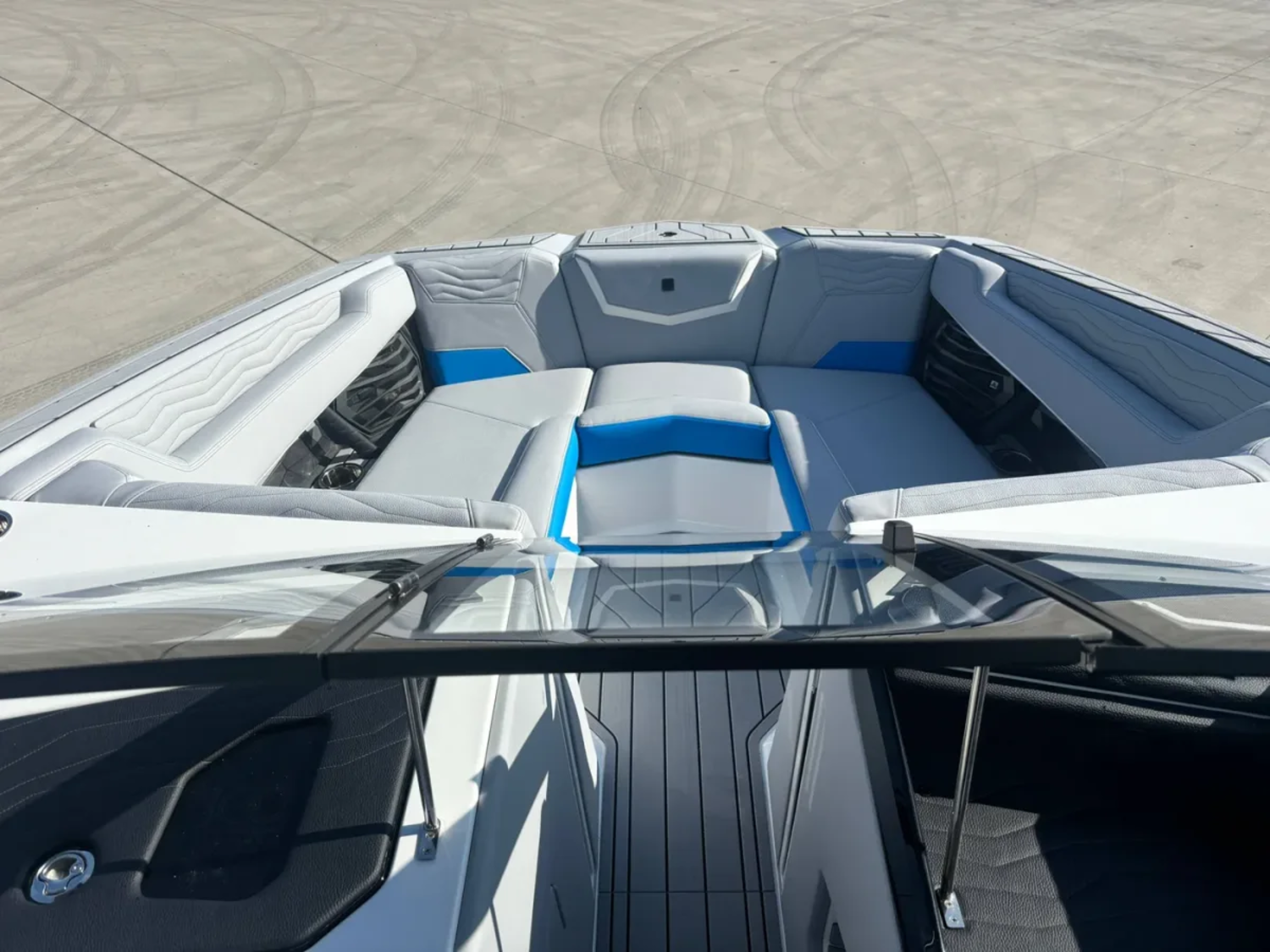 2025 Nautique G23