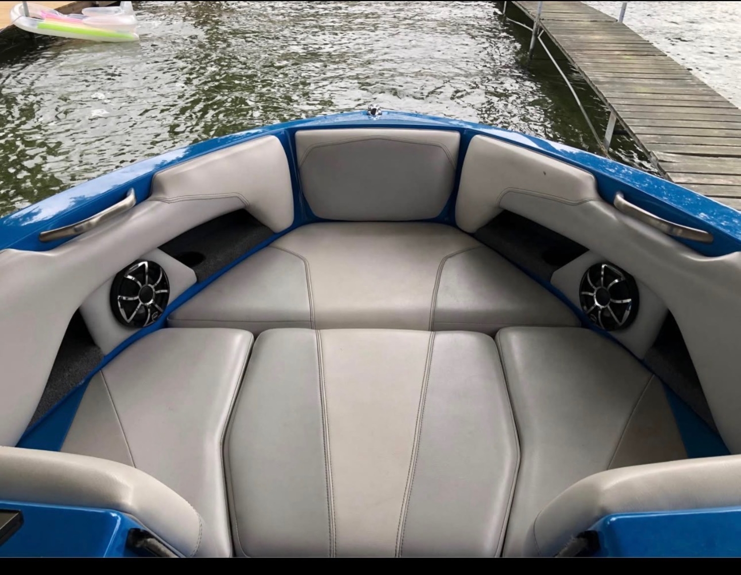 2015 Axis Wake Research T22