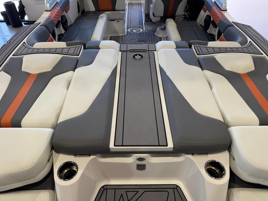 2023-mastercraft-xt22t-138933-image10