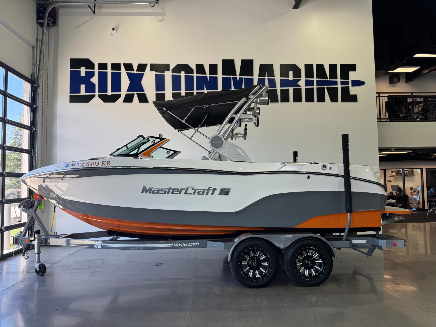 2023 MasterCraft XT22T