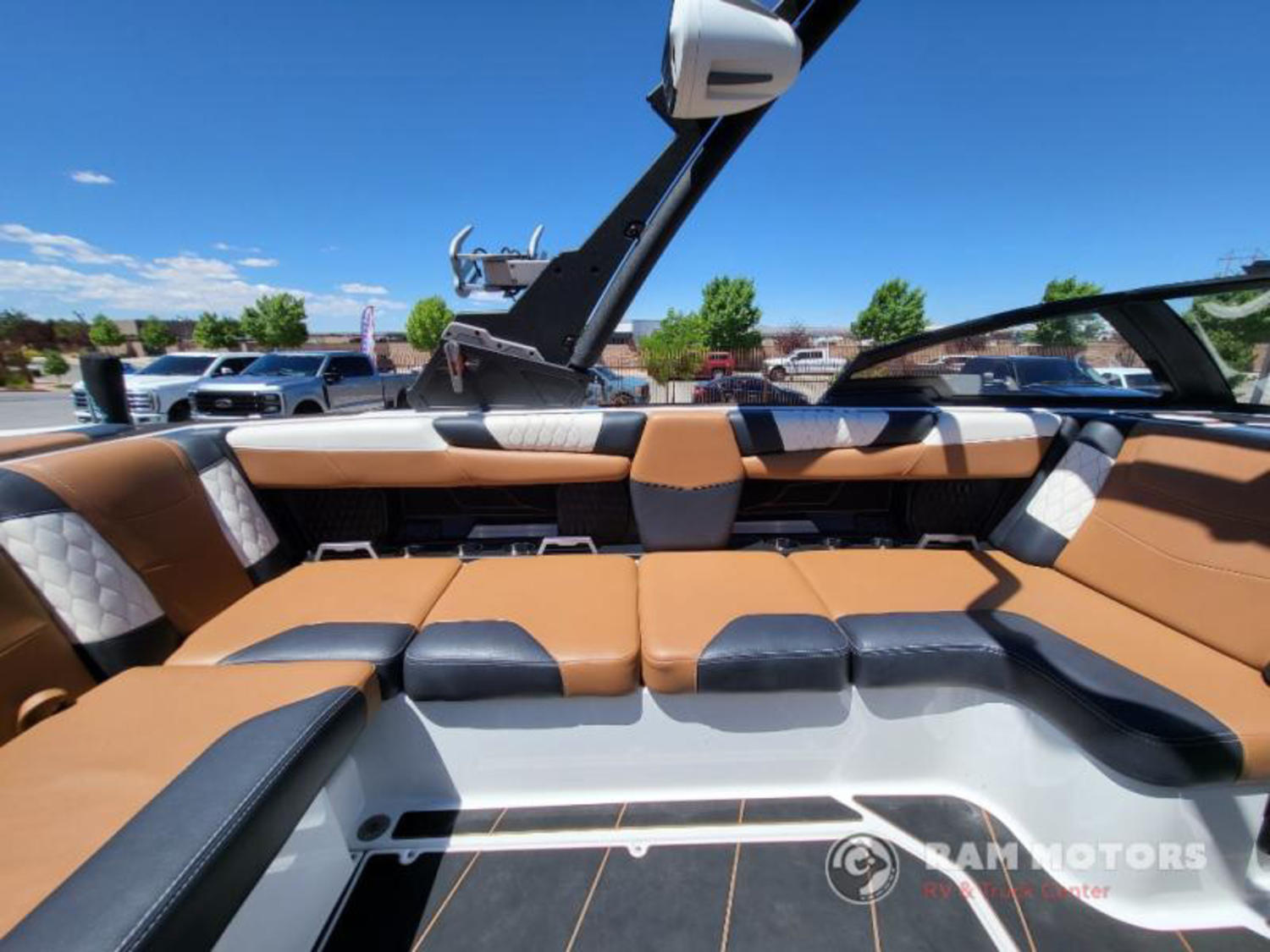 2023 Malibu Boats M Series M220