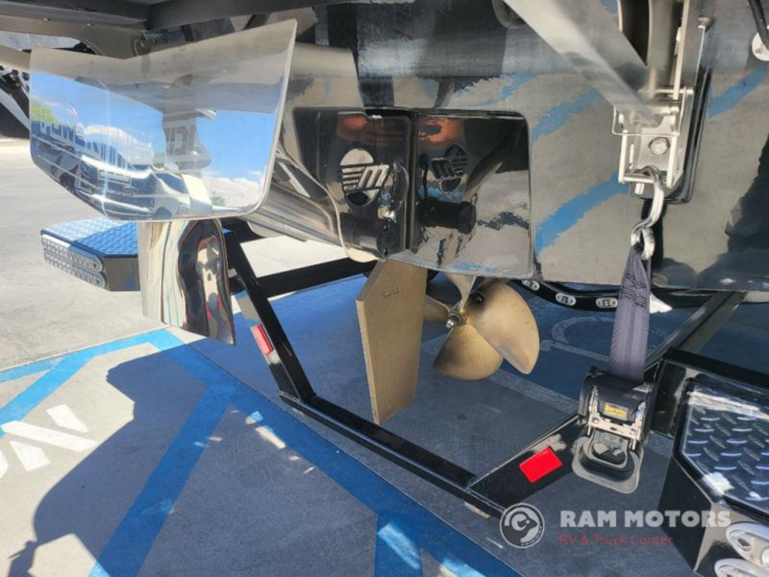 2023 Malibu Boats M Series M220